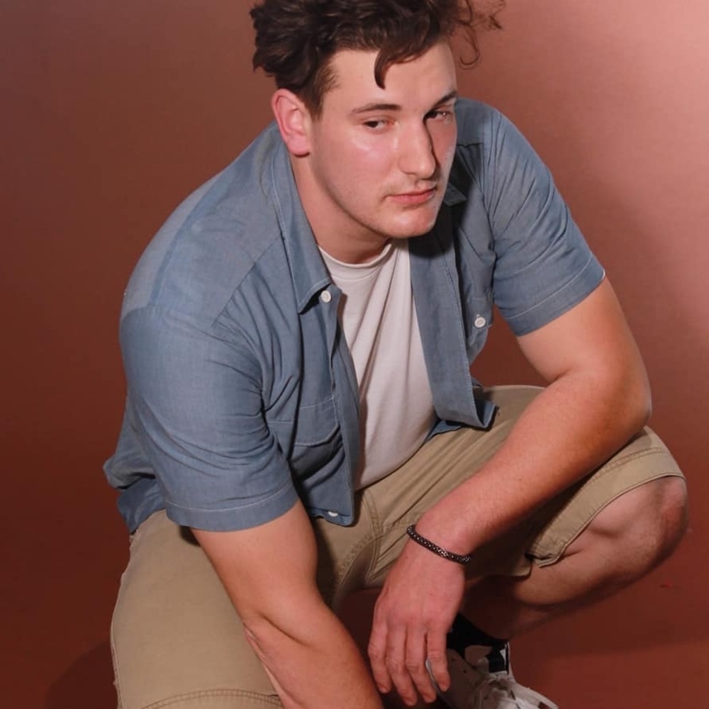 Meet your Posher, Hunter